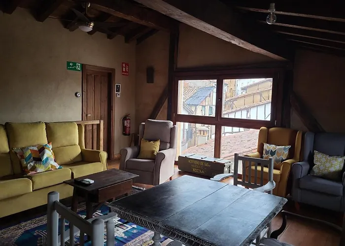 La Casa El Cura Madrigal de la Vera