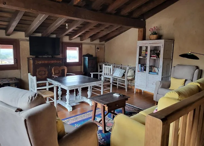 La Casa El Cura Madrigal de la Vera